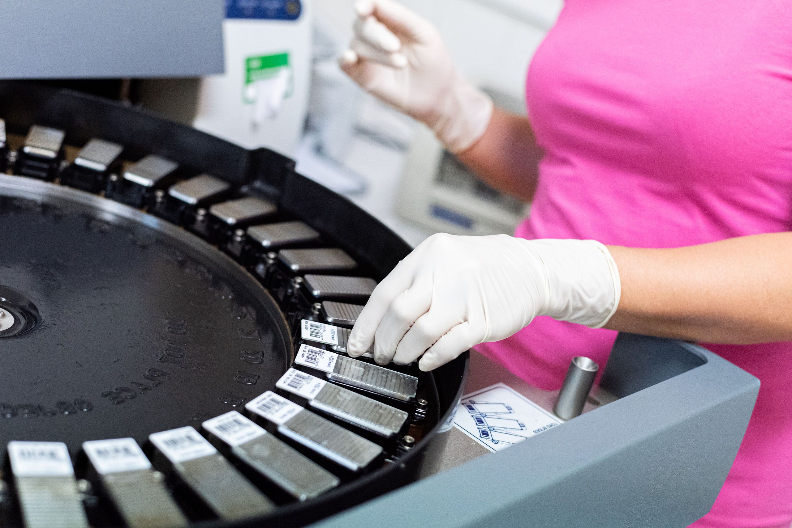 Laboratoř Cytohisto Břeclav Poskytuje komplexní cytologickou diagnostiku  a  histologickou diagnostiku, včetně speciálních histologických a imunohistochemických vyšetření.